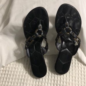 Leather thong sandal
